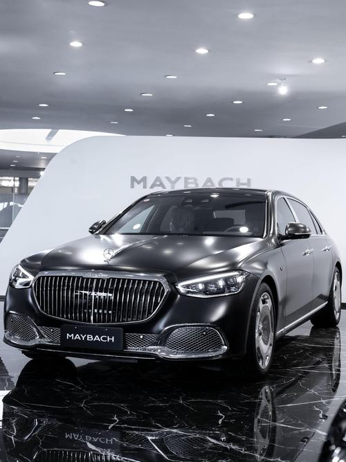 成都218岚图汽车的售后服务让用户无忧出行，迈巴赫未来的豪华车趋势